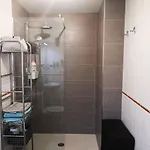 Modern House With 2 Bedrooms Near The 別荘 Castillo del Romeral