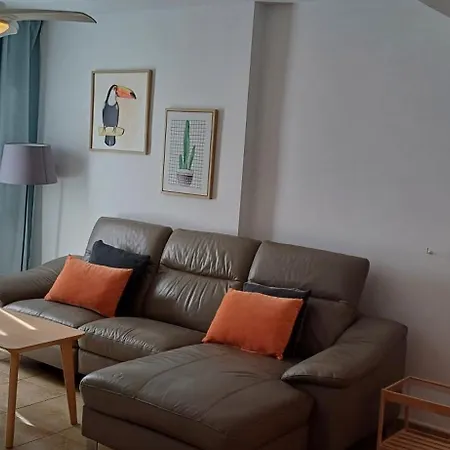 Modern House With 2 Bedrooms Near The * Castillo del Romeral