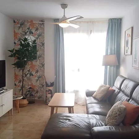 Modern House With 2 Bedrooms Near The * Castillo del Romeral