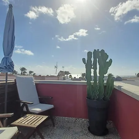 Modern House With 2 Bedrooms Near The Holiday home Castillo del Romeral