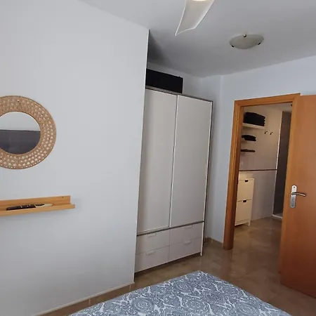Modern House With 2 Bedrooms Near The Holiday home Castillo del Romeral